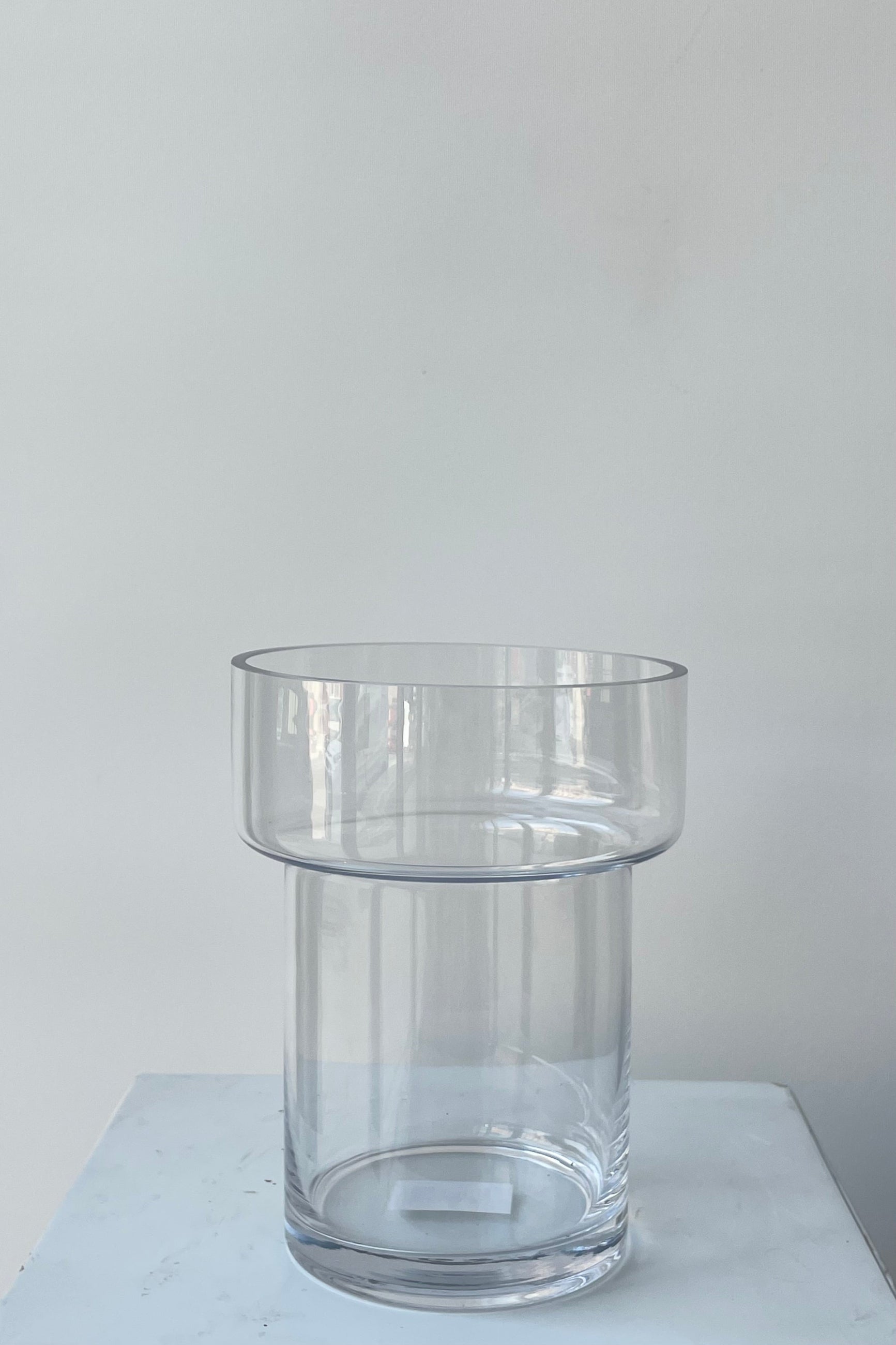 Keeper Vase Medium Clear