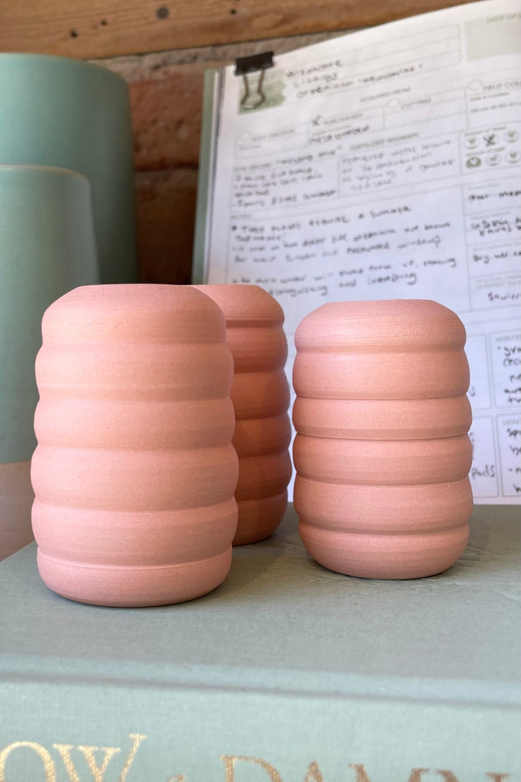 Petite pastel Ribbed Vase Peach