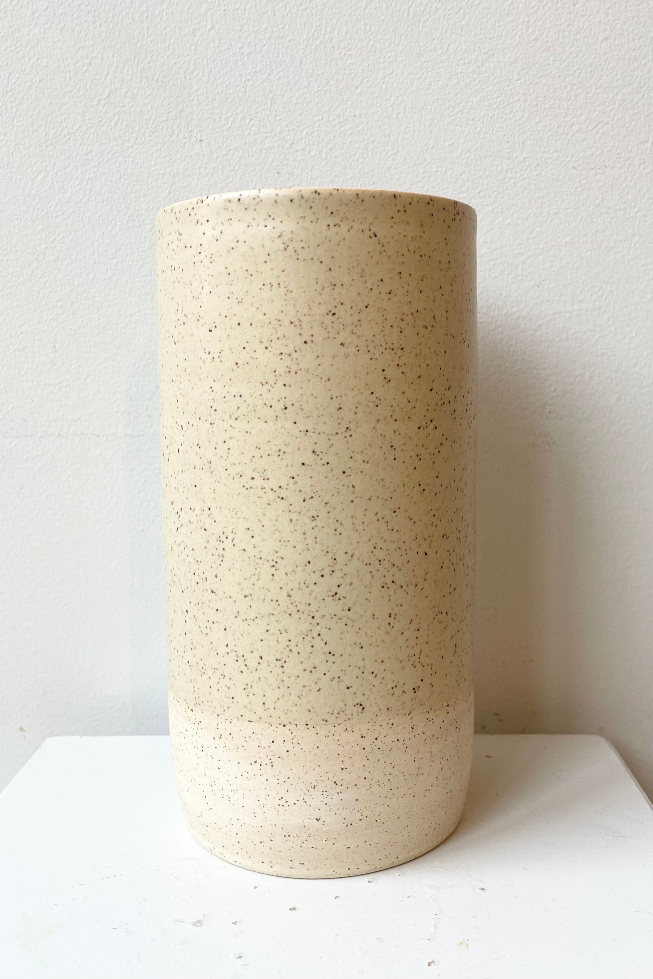 Jacqueline Vase Butter Speckle Large