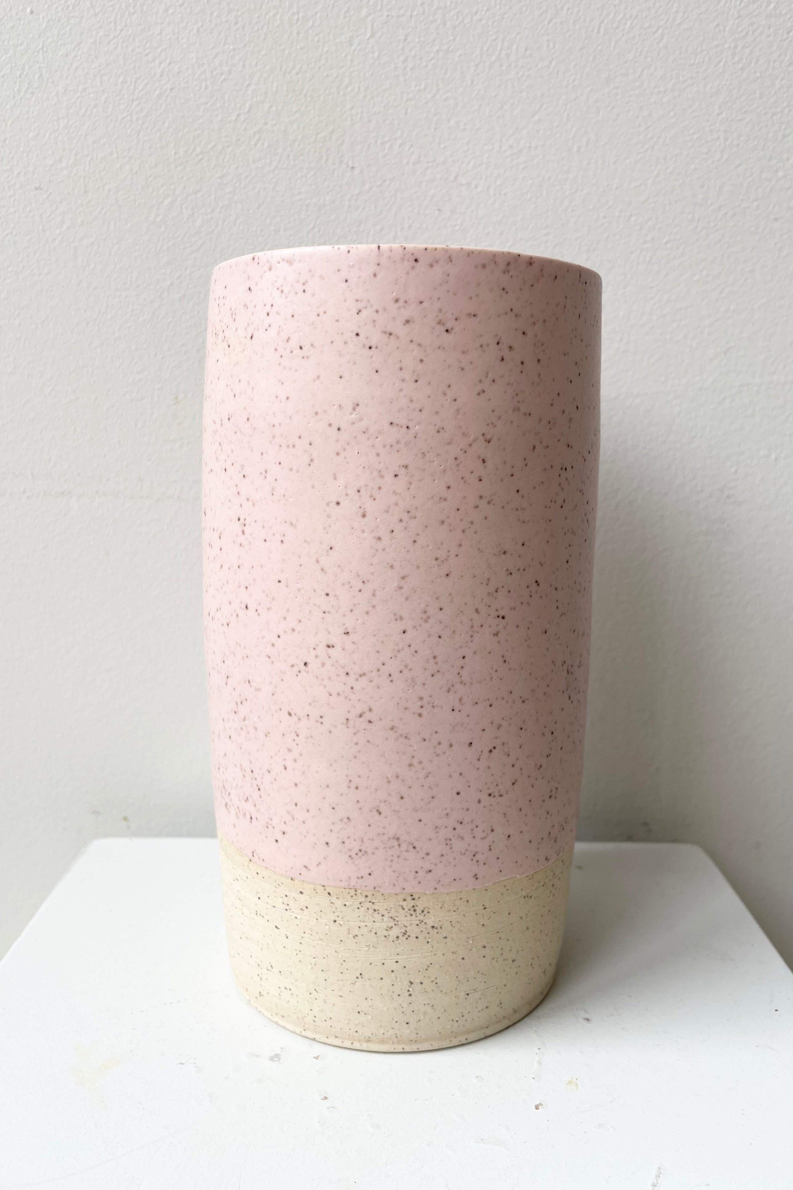 Jacqueline Vase Pink Speckle Large